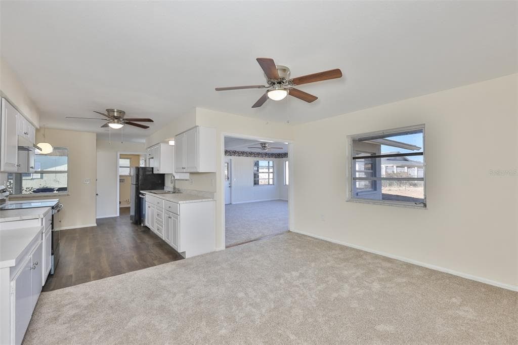 703 BEL AIR AVENUE, SUN CITY CENTER, FL 33573 — zdjęcie 4