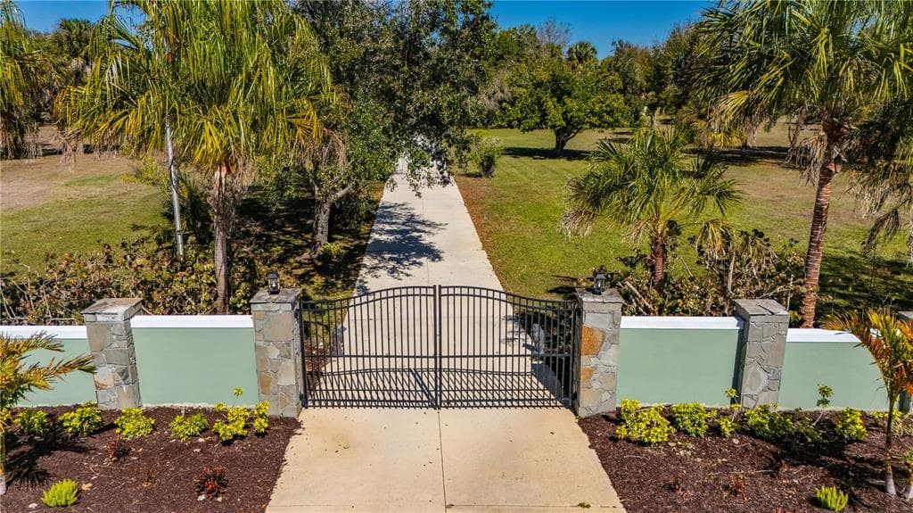 29505 JONES LOOP ROAD, PUNTA GORDA, FL 33950 — zdjęcie 5