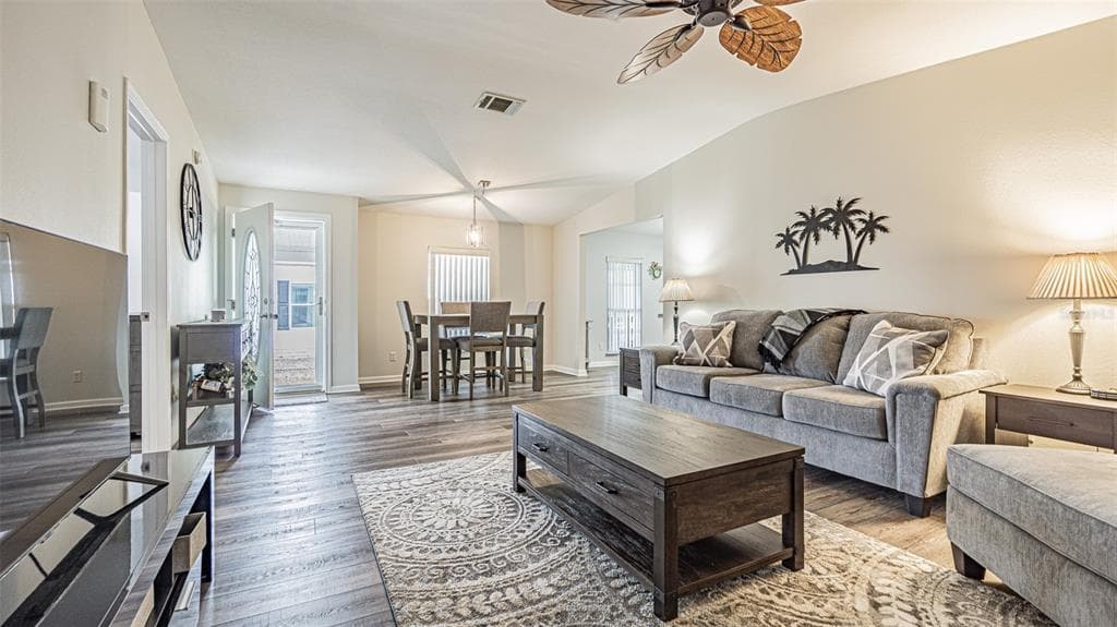 37436 LILLY BEA AVENUE, ZEPHYRHILLS, FL 33541 — zdjęcie 2