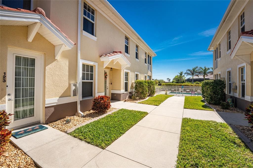17200 ACAPULCO ROAD # 123, PUNTA GORDA, FL 33955 — zdjęcie 3