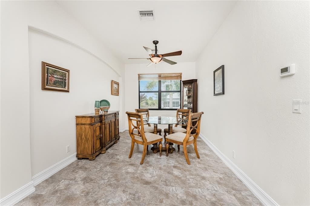 228 ANTILLA DRIVE, ROTONDA WEST, FL 33947 — zdjęcie 5