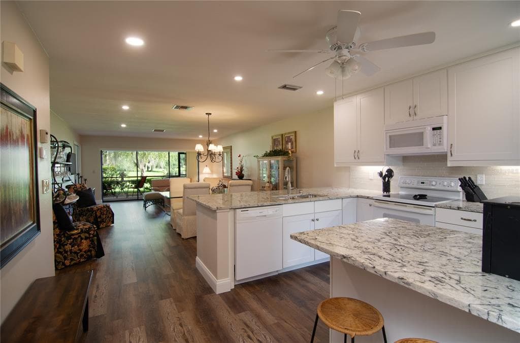 5635 GOLF POINTE DRIVE # 101, SARASOTA, FL 34243 — zdjęcie 3