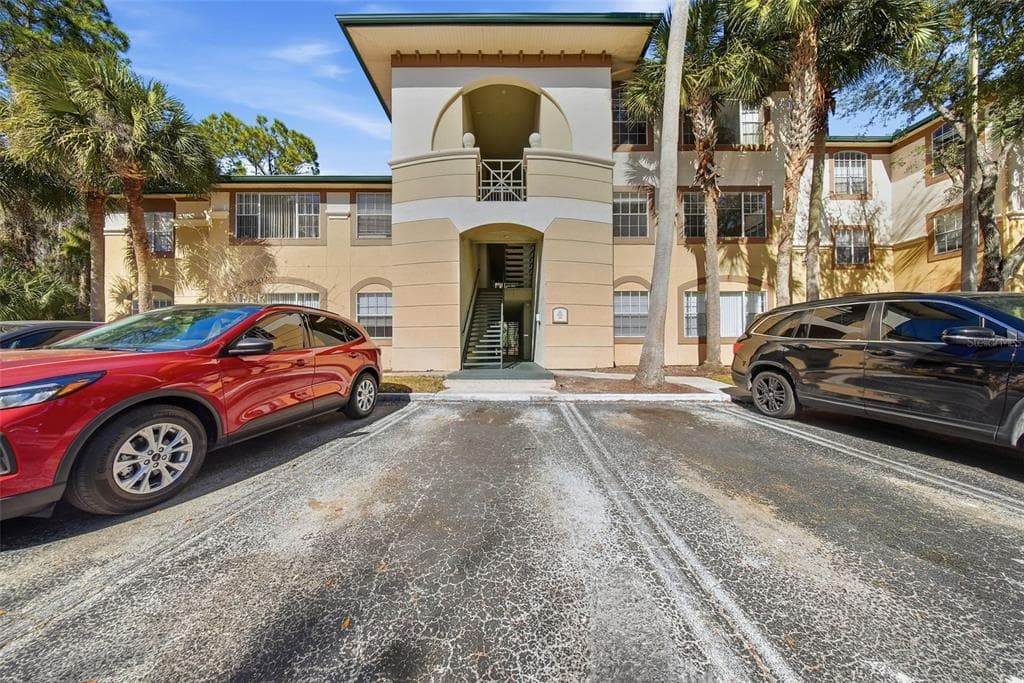 17114 CARRINGTON PARK DRIVE # 201, TAMPA, FL 33647
