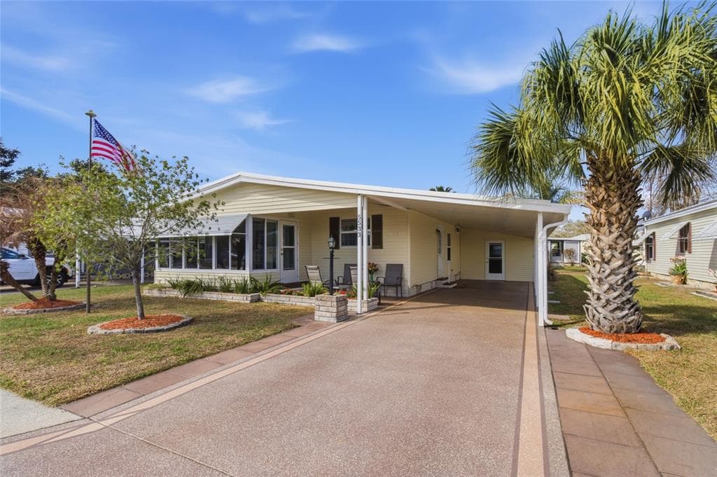 5533 REGAL WAY, ZEPHYRHILLS, FL 33541 — zdjęcie 3