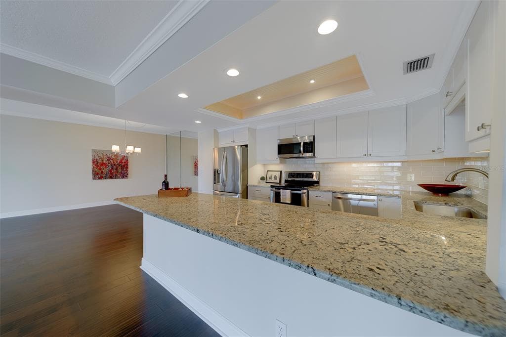 8 BELLEVIEW BOULEVARD # 308, BELLEAIR, FL 33756 — zdjęcie 2