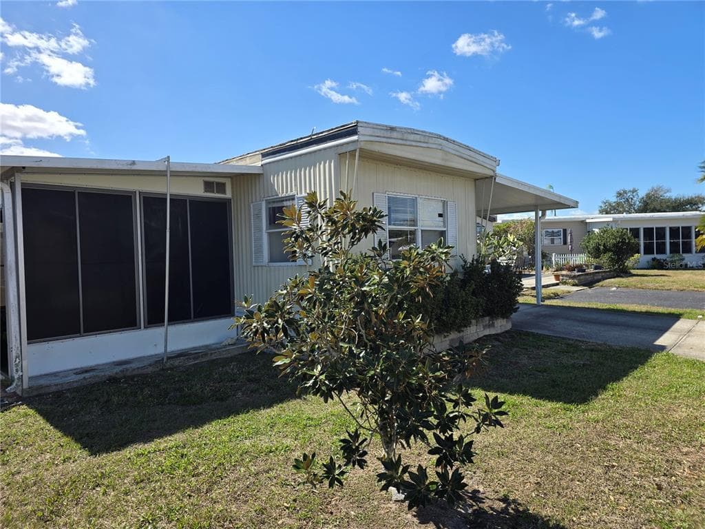 5316 53RD AVENUE E # E3, BRADENTON, FL 34203