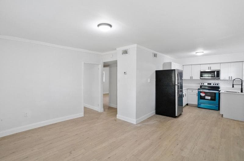 2608 E CAYUGA STREET, TAMPA, FL 33610 — zdjęcie 3
