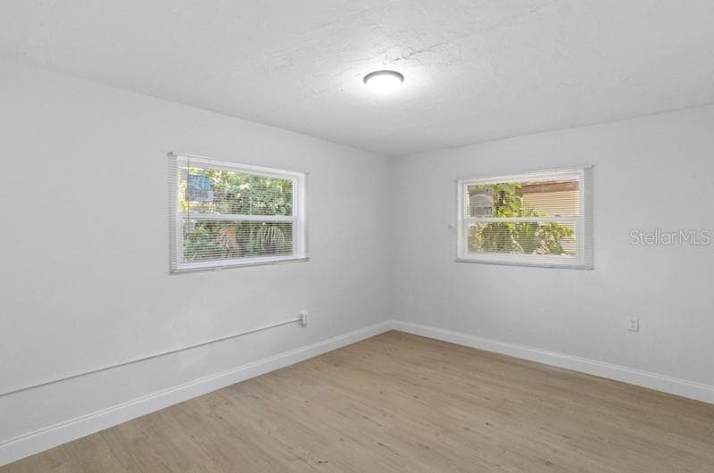 2608 E CAYUGA STREET, TAMPA, FL 33610 — zdjęcie 4