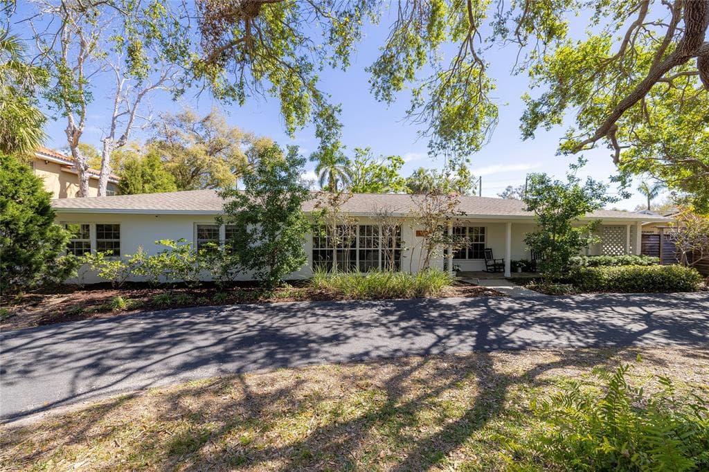 1433 PARK STREET N, ST PETERSBURG, FL 33710