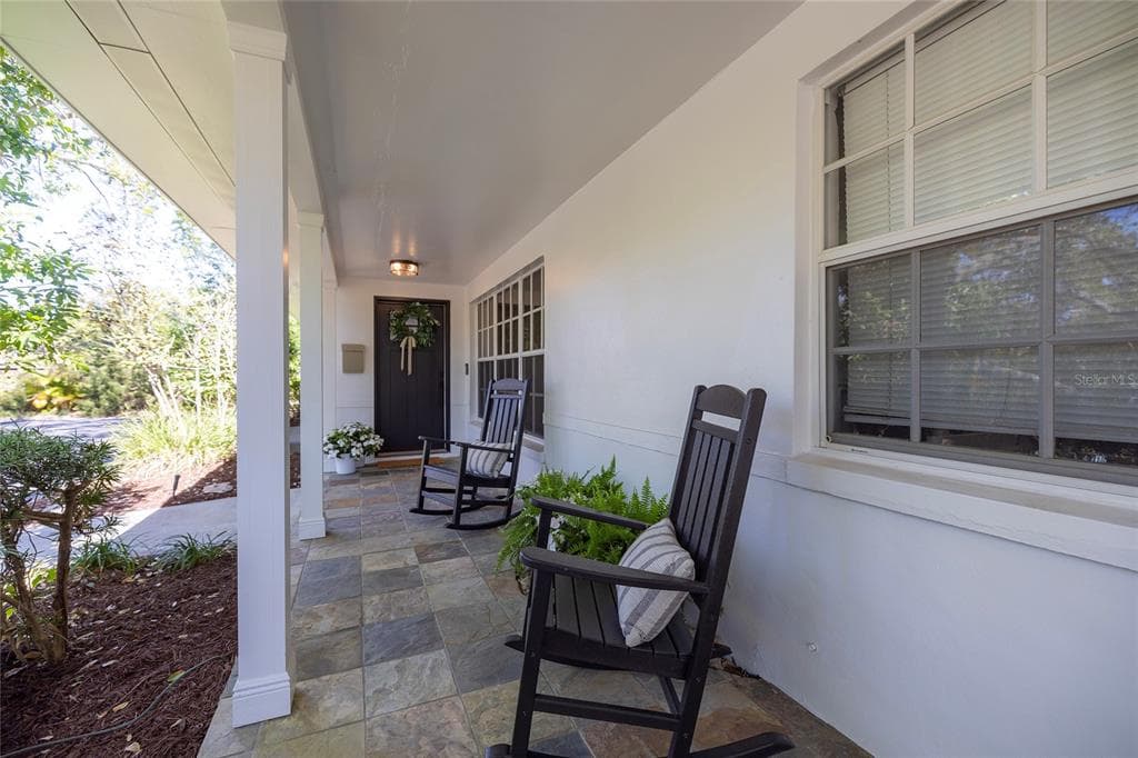 1433 PARK STREET N, ST PETERSBURG, FL 33710 — zdjęcie 4