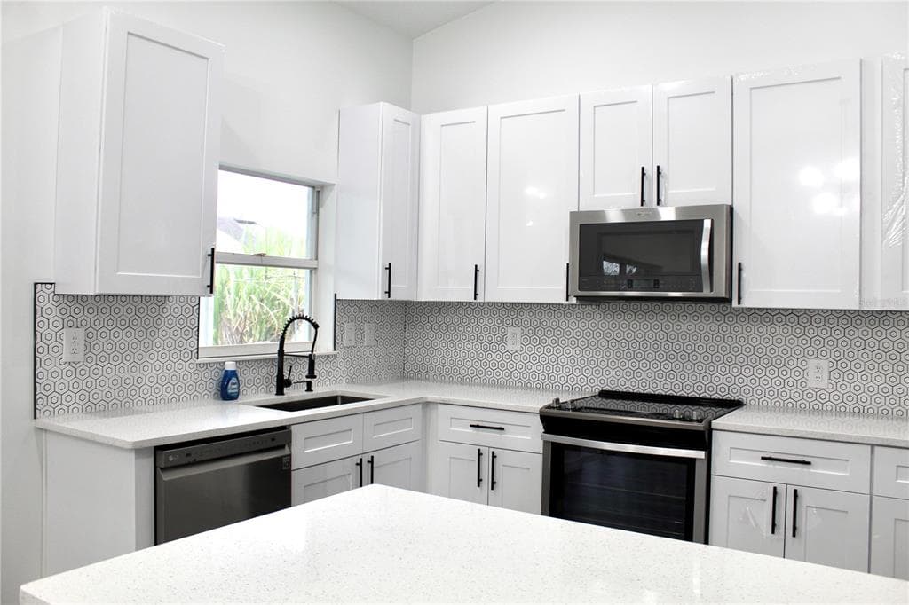 602 CHEETAH LANE, KISSIMMEE, FL 34759 — zdjęcie 2