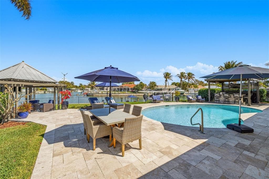 4310 40TH STREET S, ST PETERSBURG, FL 33711 — zdjęcie 4