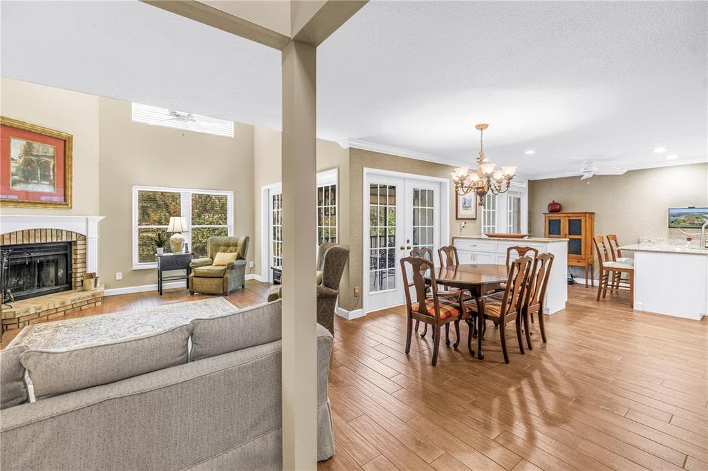 812 AMELIA COURT NE, ST PETERSBURG, FL 33702 — zdjęcie 4