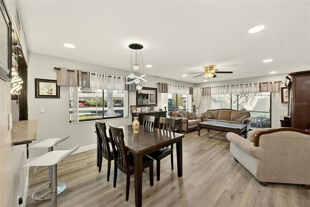 700 STARKEY ROAD # 1216, LARGO, FL 33771 — zdjęcie 4