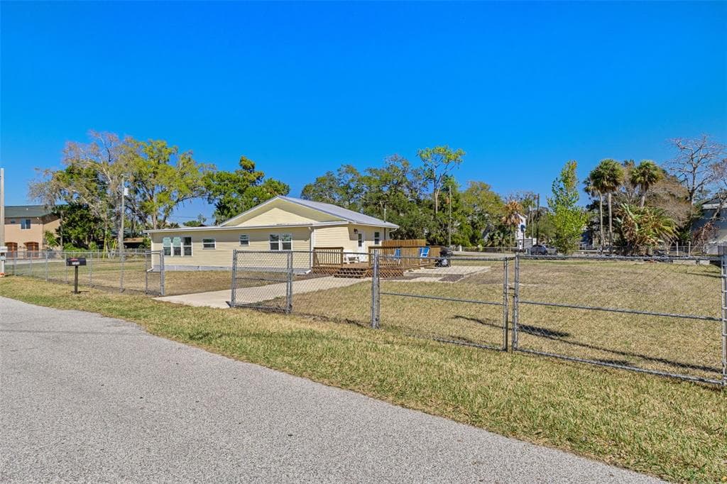 7272 WESTWIND STREET, WEEKI WACHEE, FL 34607 — zdjęcie 3