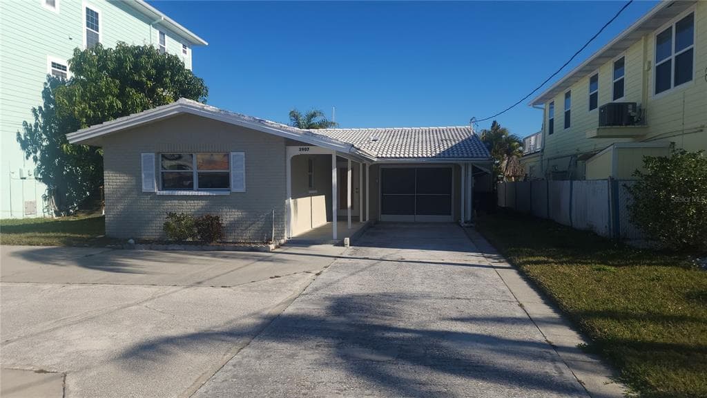 3907 FLORAMAR TERRACE, NEW PORT RICHEY, FL 34652