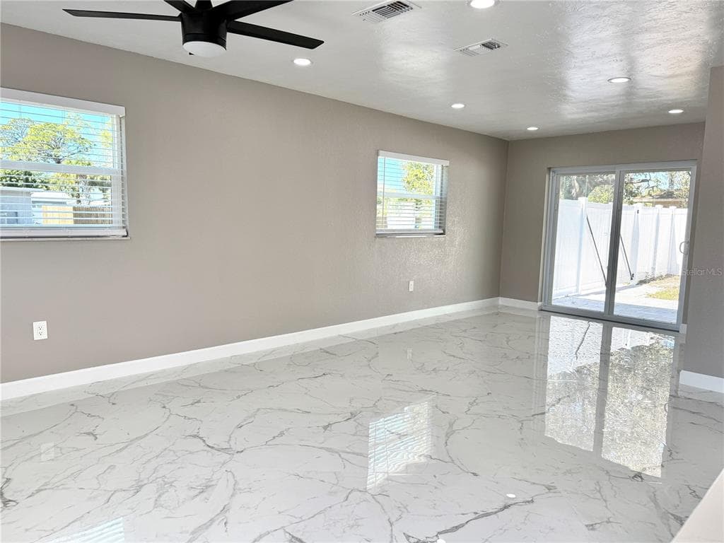 715 65TH AVENUE DRIVE W, BRADENTON, FL 34207 — zdjęcie 2