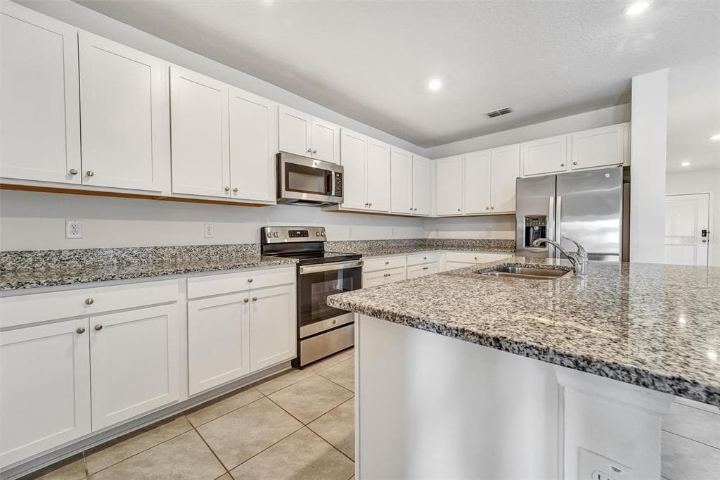 6785 BRANHAM MILL COURT, ZEPHYRHILLS, FL 33542 — zdjęcie 2