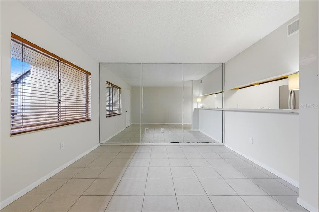 2420 WINDING CREEK BOULEVARD # 105, CLEARWATER, FL 33761 — zdjęcie 5
