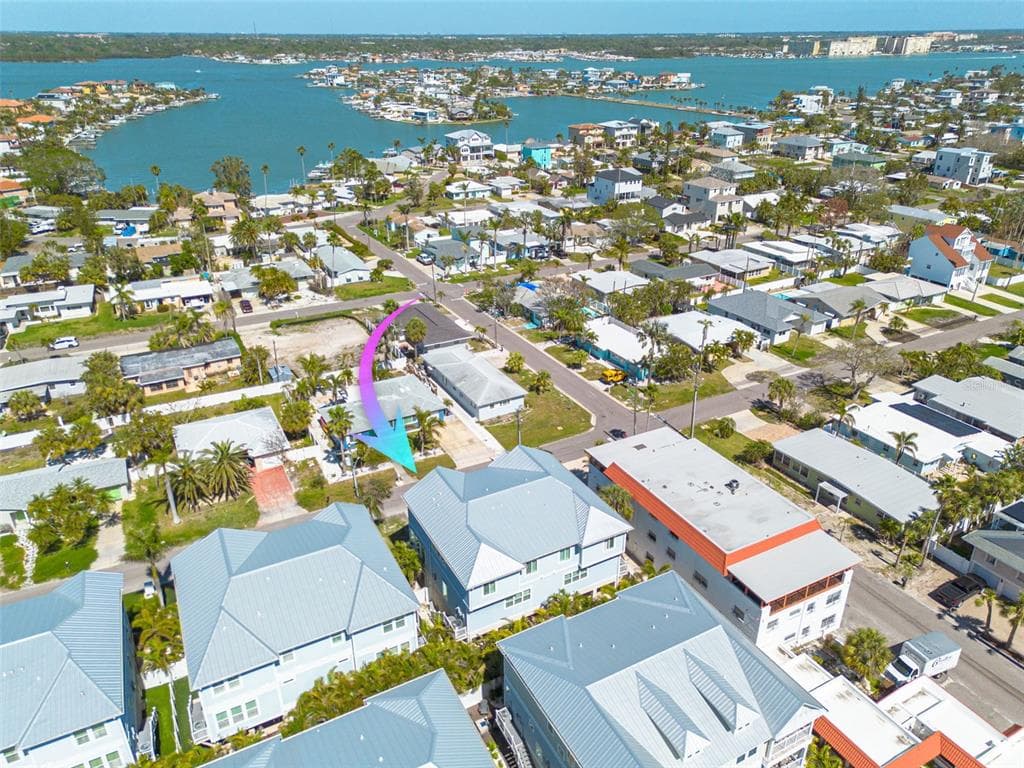 16306 1ST STREET E, REDINGTON BEACH, FL 33708 — zdjęcie 5