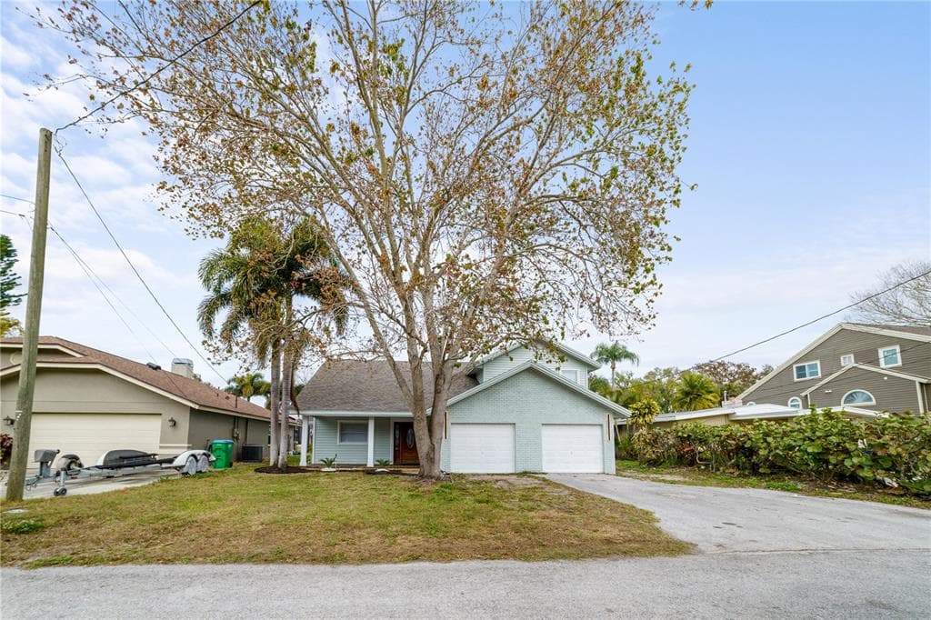 3149 N CANAL DRIVE, PALM HARBOR, FL 34684