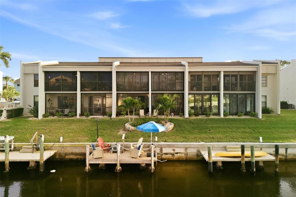 1433 MEDITERRANEAN DRIVE # E, PUNTA GORDA, FL 33950 — zdjęcie 2