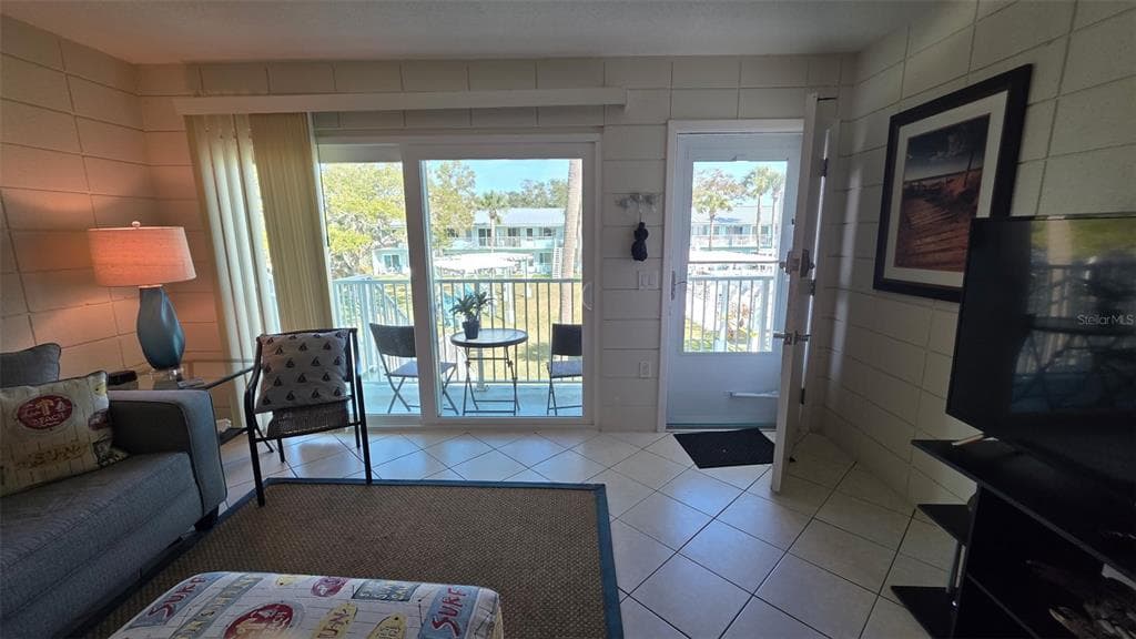 541 S PENINSULA AVENUE # A21, NEW SMYRNA BEACH, FL 32169 — zdjęcie 2