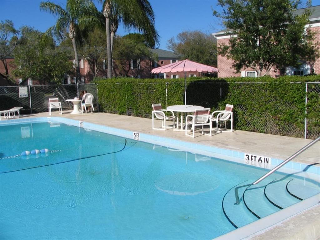 1143 85TH TERRACE N # D, ST PETERSBURG, FL 33702 — zdjęcie 4