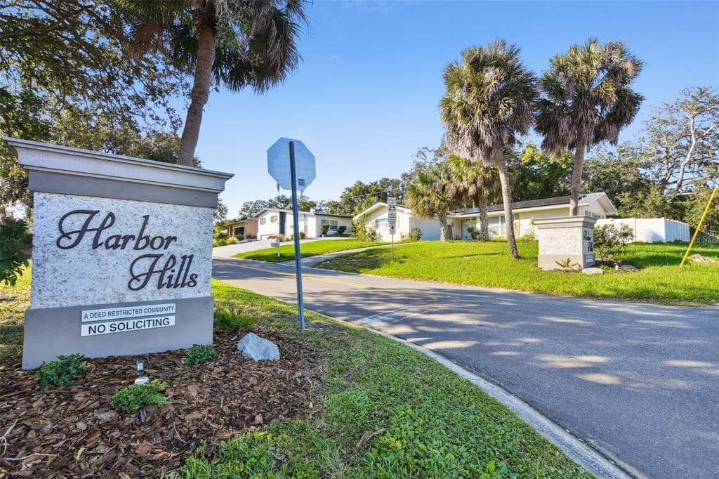 4415 CLEARWATER HARBOR DRIVE N, LARGO, FL 33770 — zdjęcie 2
