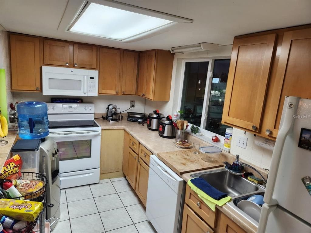 3801 S LAKE DRIVE # 247, TAMPA, FL 33614 — zdjęcie 5