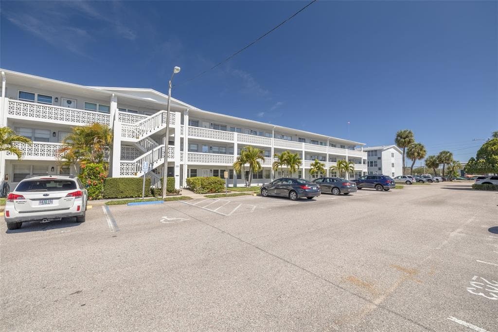 1001 77TH AVENUE N # 112, ST PETERSBURG, FL 33702 — zdjęcie 4