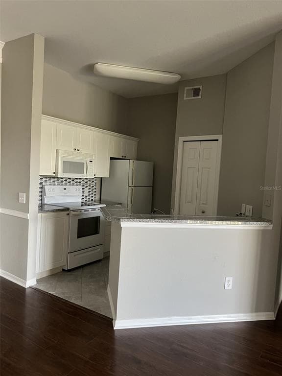 5134 NORTHRIDGE ROAD # 302, SARASOTA, FL 34238 — zdjęcie 3