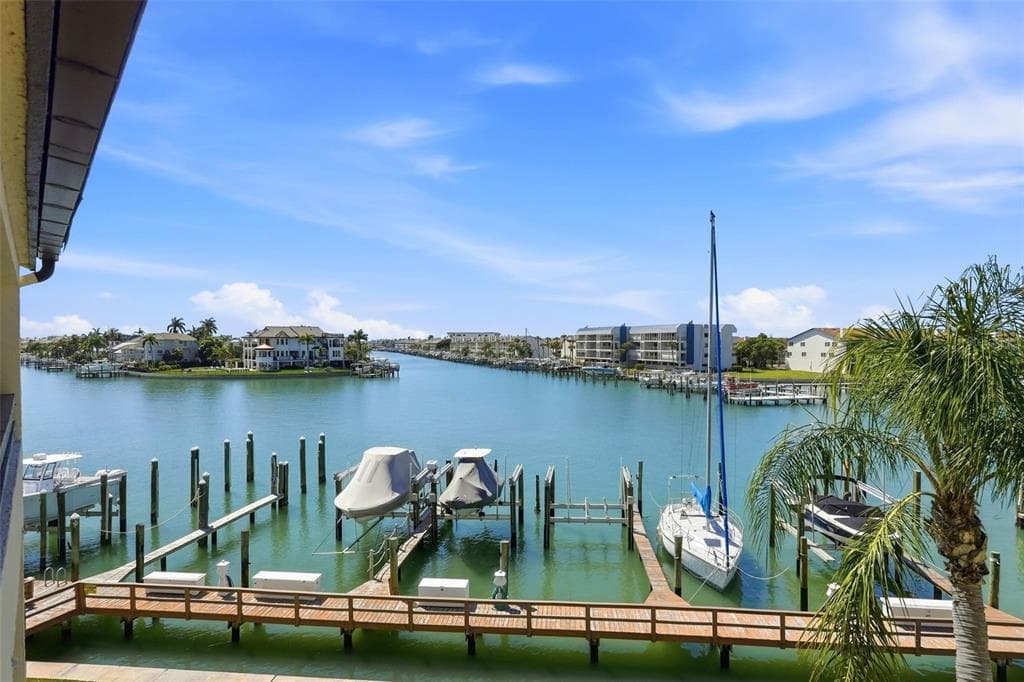 128 1ST STREET E. # 102, TIERRA VERDE, FL 33715