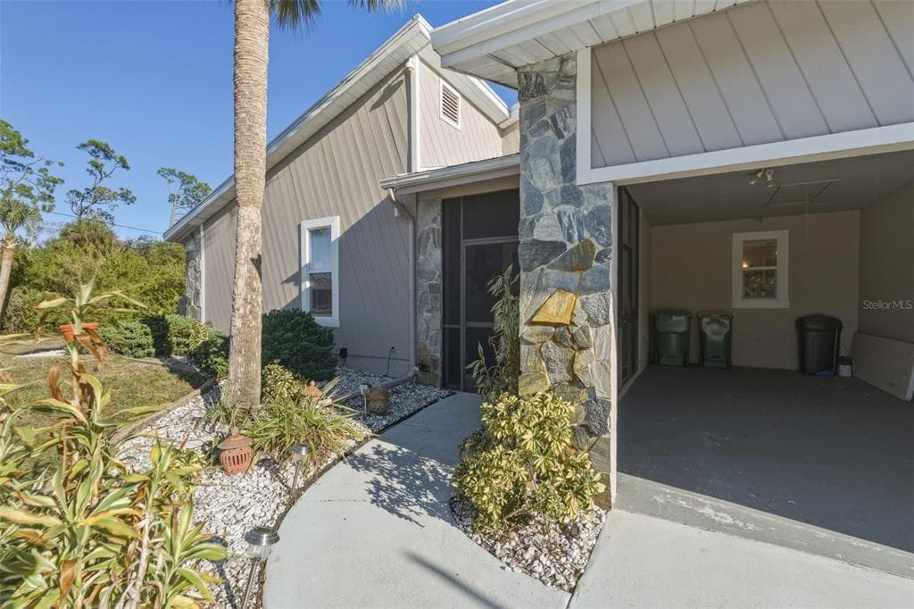 643 BLUE LANE NW, PORT CHARLOTTE, FL 33952 — zdjęcie 5