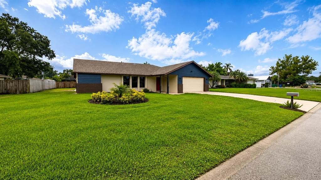1526 GEORGETOWNE LANE, SARASOTA, FL 34232
