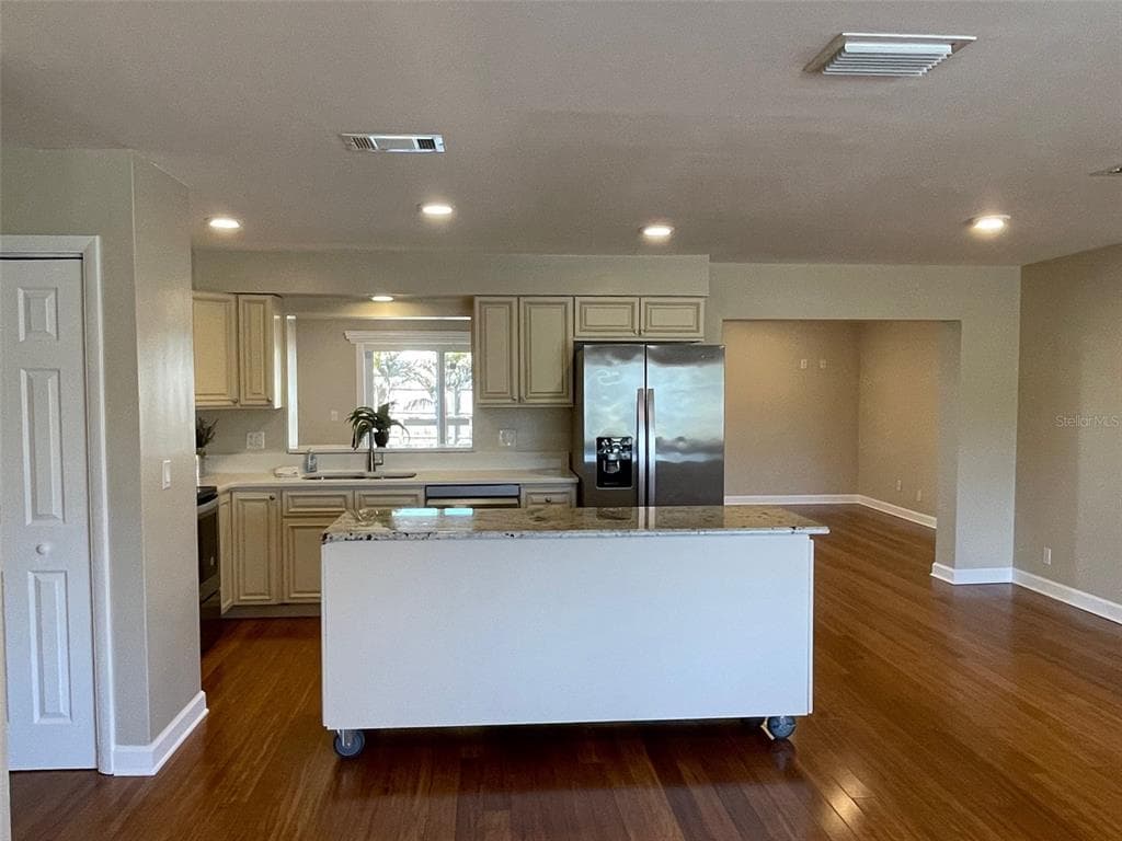 6556 27TH STREET N, ST PETERSBURG, FL 33702 — zdjęcie 5
