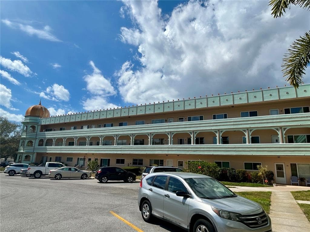 2286 NORWEGIAN DRIVE # 8, CLEARWATER, FL 33763