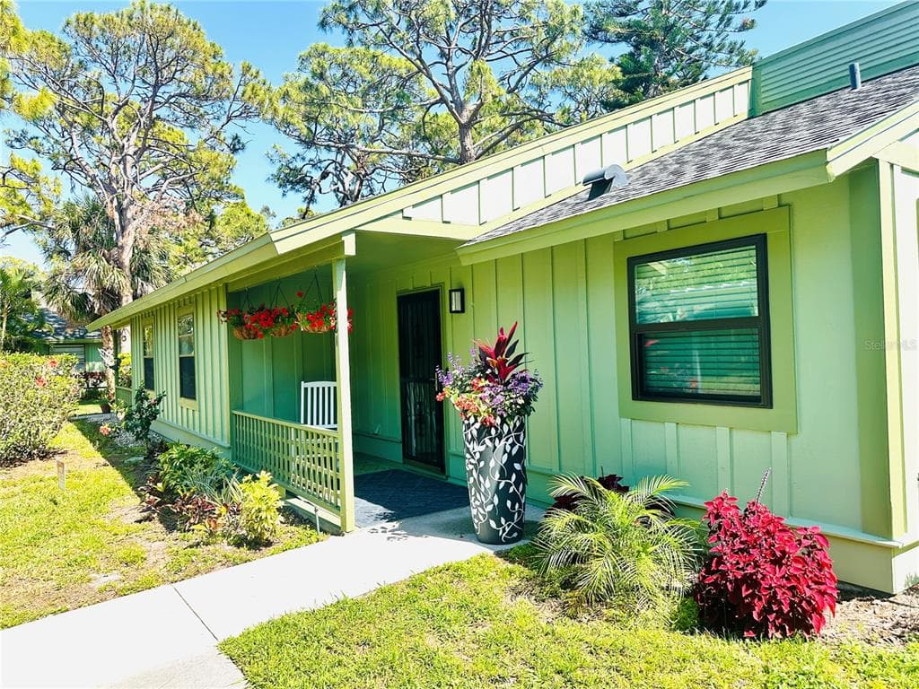 5061 BARRINGTON CIRCLE # 1302, SARASOTA, FL 34234