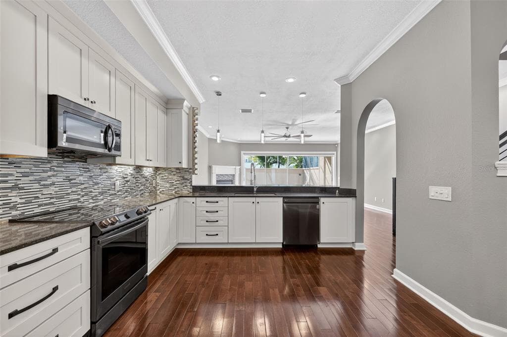 348 LARBOARD WAY, CLEARWATER BEACH, FL 33767 — zdjęcie 5