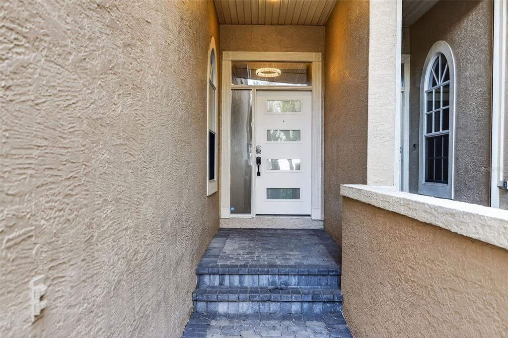 348 LARBOARD WAY, CLEARWATER BEACH, FL 33767 — zdjęcie 4