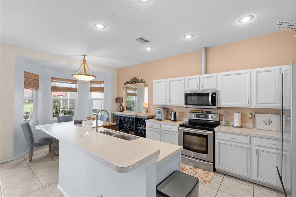 4805 50TH AVENUE W, BRADENTON, FL 34210 — zdjęcie 5