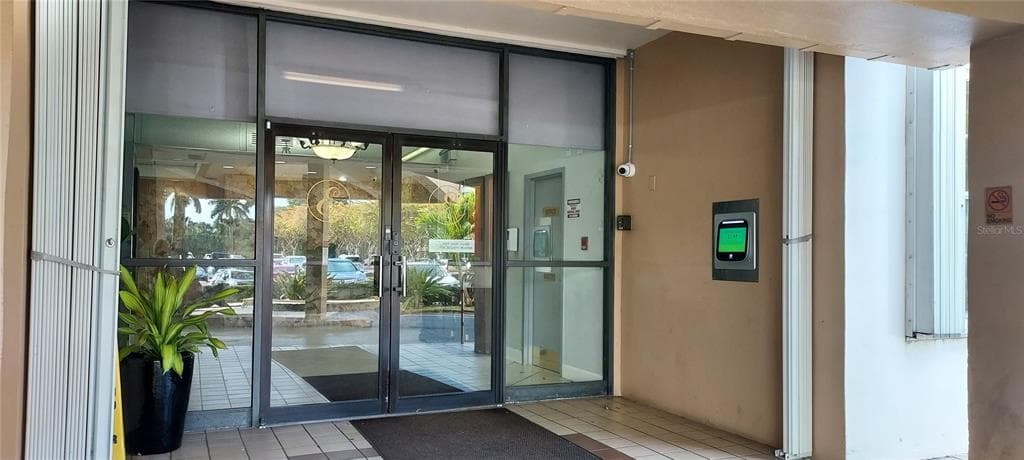 1000 SAINT CHARLES PLACE # 209, PEMBROKE PINES, FL 33026 — zdjęcie 4