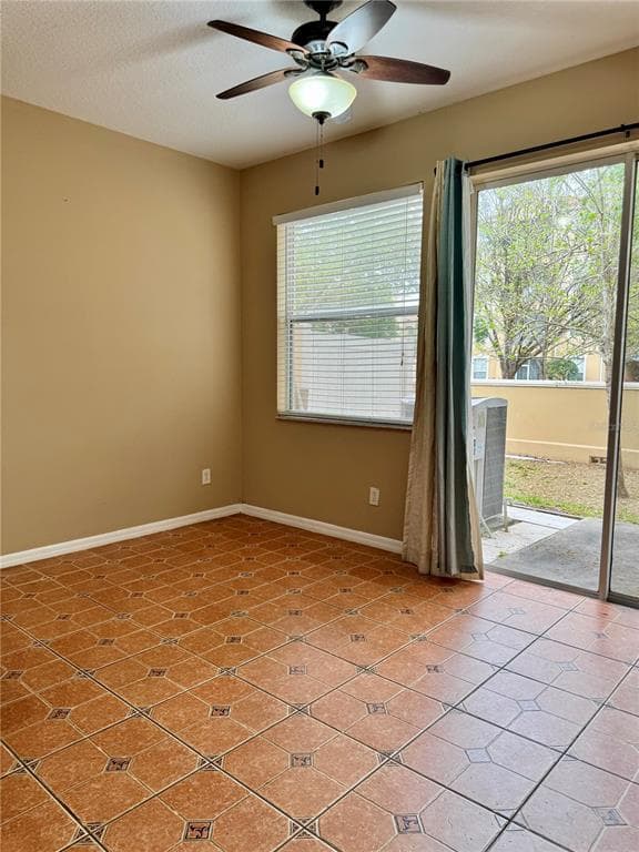 2680 MAYAGUANA STREET, KISSIMMEE, FL 34747 — zdjęcie 4
