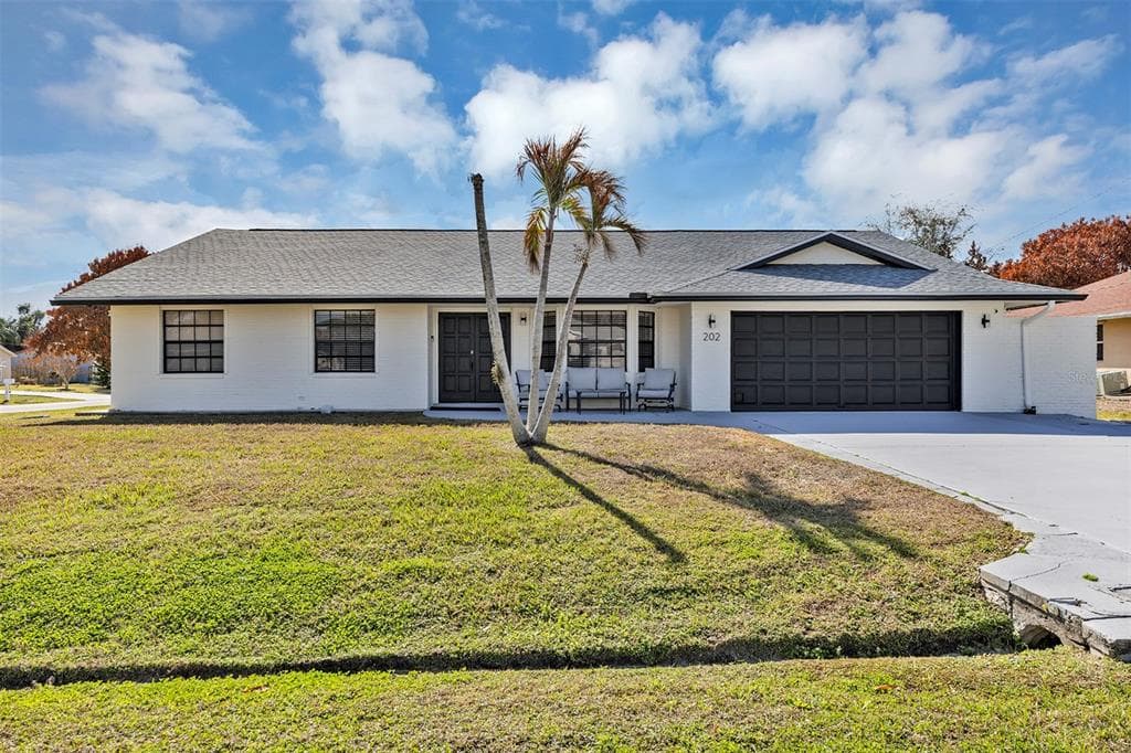 202 SW HOLDEN TERRACE, PORT ST LUCIE, FL 34984