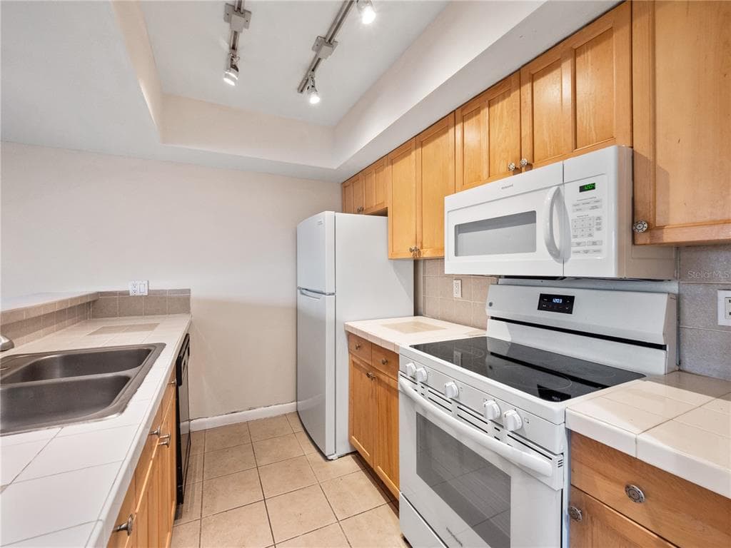 5789 PEREGRINE AVENUE # 30-C10-2, ORLANDO, FL 32819 — zdjęcie 5