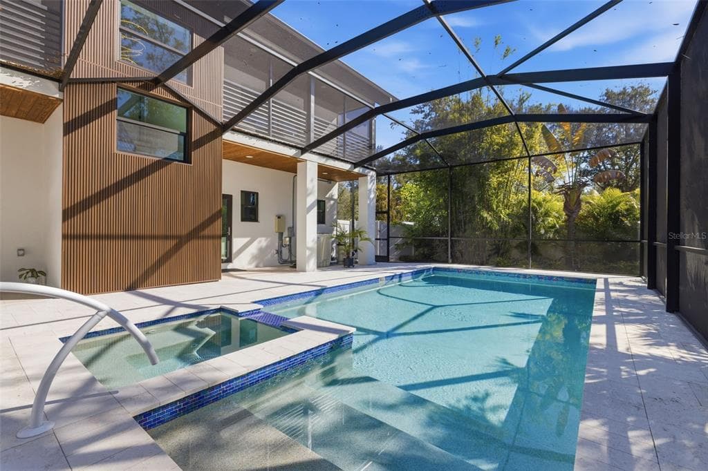 639 43RD AVENUE N, ST PETERSBURG, FL 33703 — zdjęcie 3