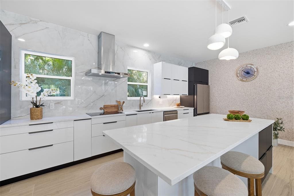 639 43RD AVENUE N, ST PETERSBURG, FL 33703 — zdjęcie 5