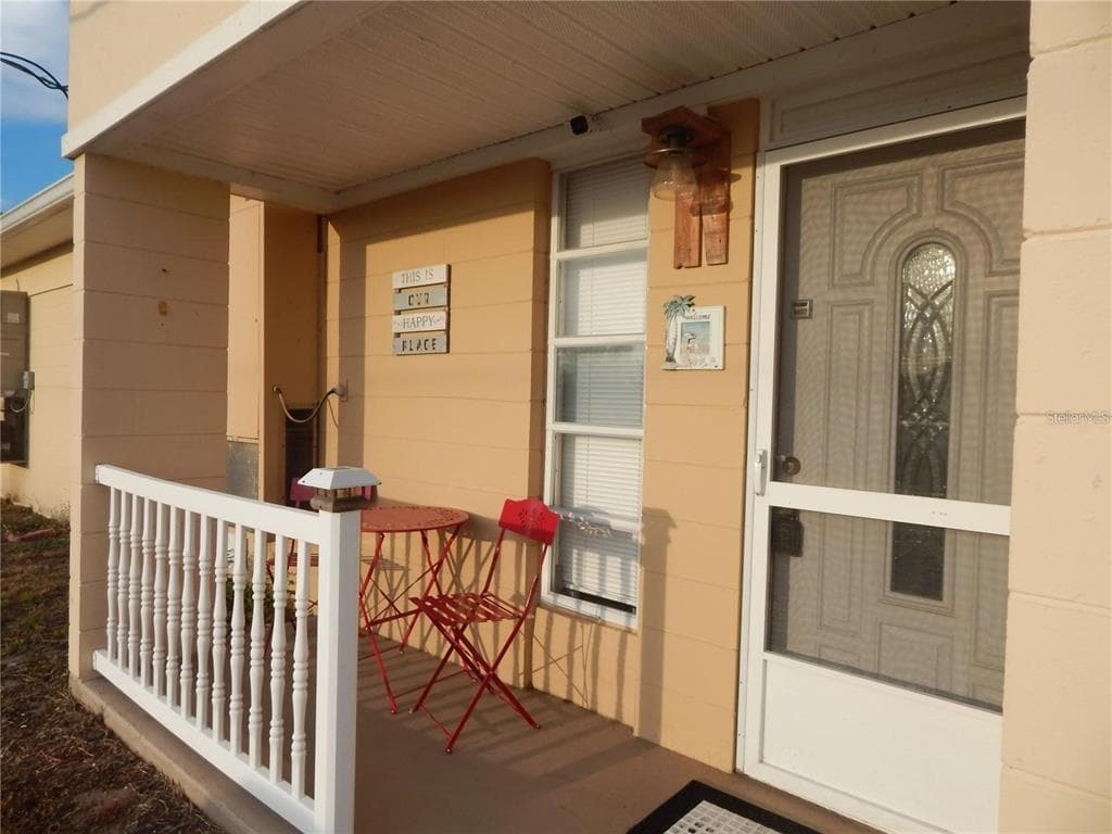 105 CLUB CIRCLE, LAKE WALES, FL 33898
