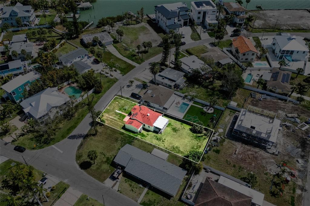 15822 REDINGTON DRIVE, REDINGTON BEACH, FL 33708 — zdjęcie 5
