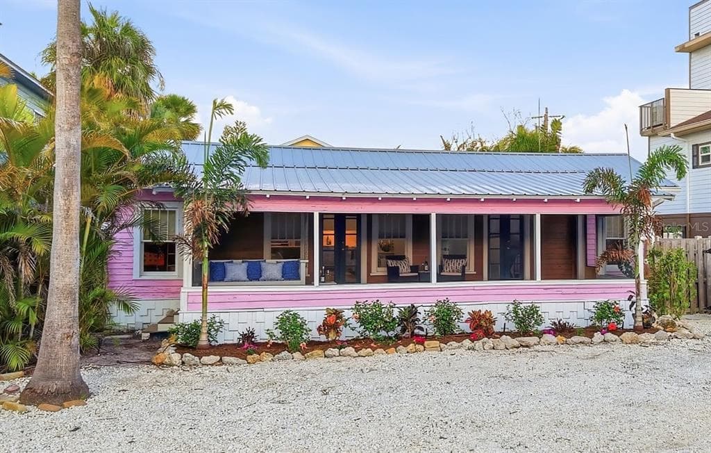 2913 GULF DRIVE, HOLMES BEACH, FL 34217